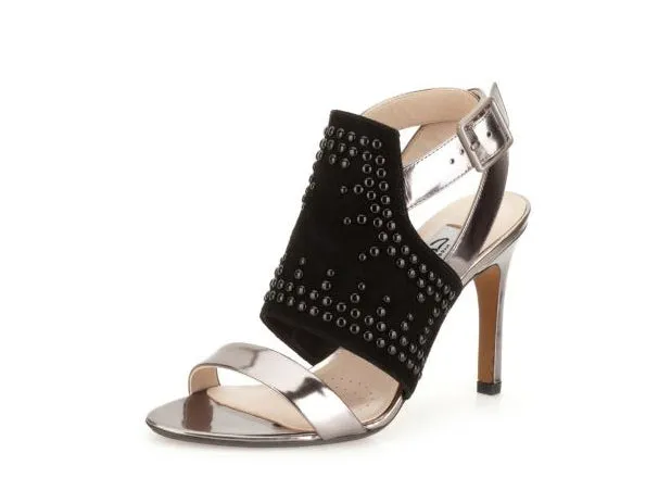 Clarks  Shola Curtain Fashion Sandals