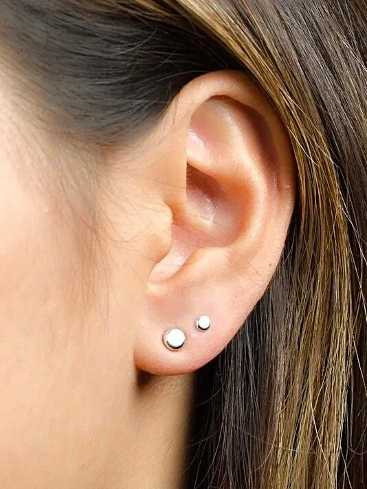 Eina Dot Stud Earrings